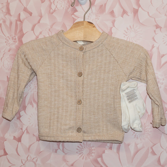 NWT Cardigan & Socks Set Size 6-9m