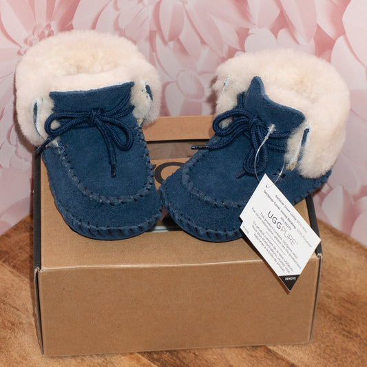 New in Box Ugg Boots Size 0/1