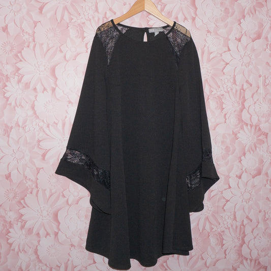 Lace Accent Trumpet Sleeve Dress Size 4