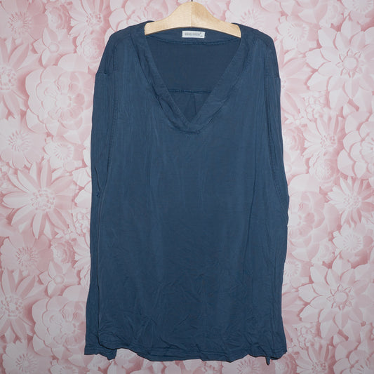 Longsleeve Blue Maternity/Nursing Tee Size XXL