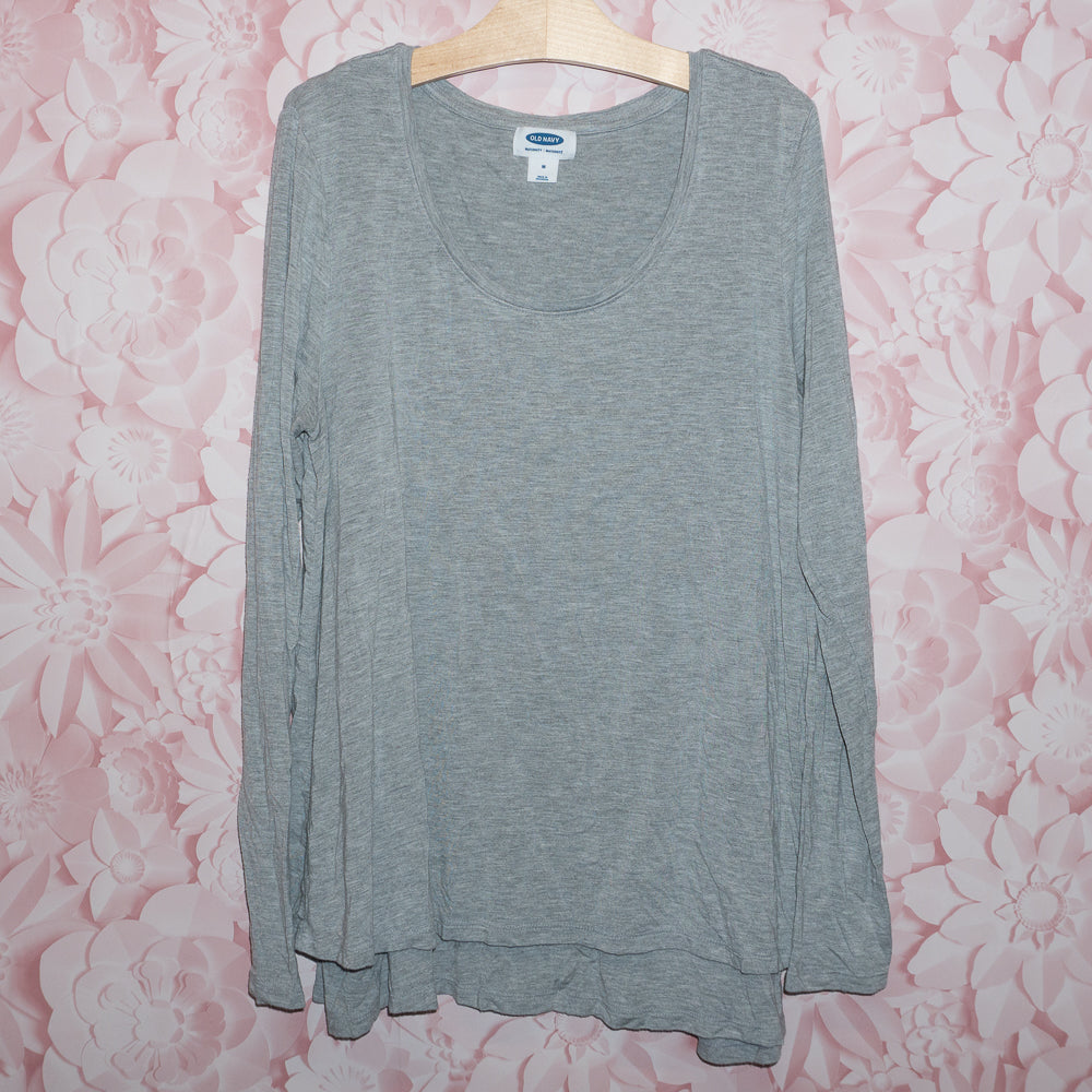 Maternity/Nursing Shirt Size M