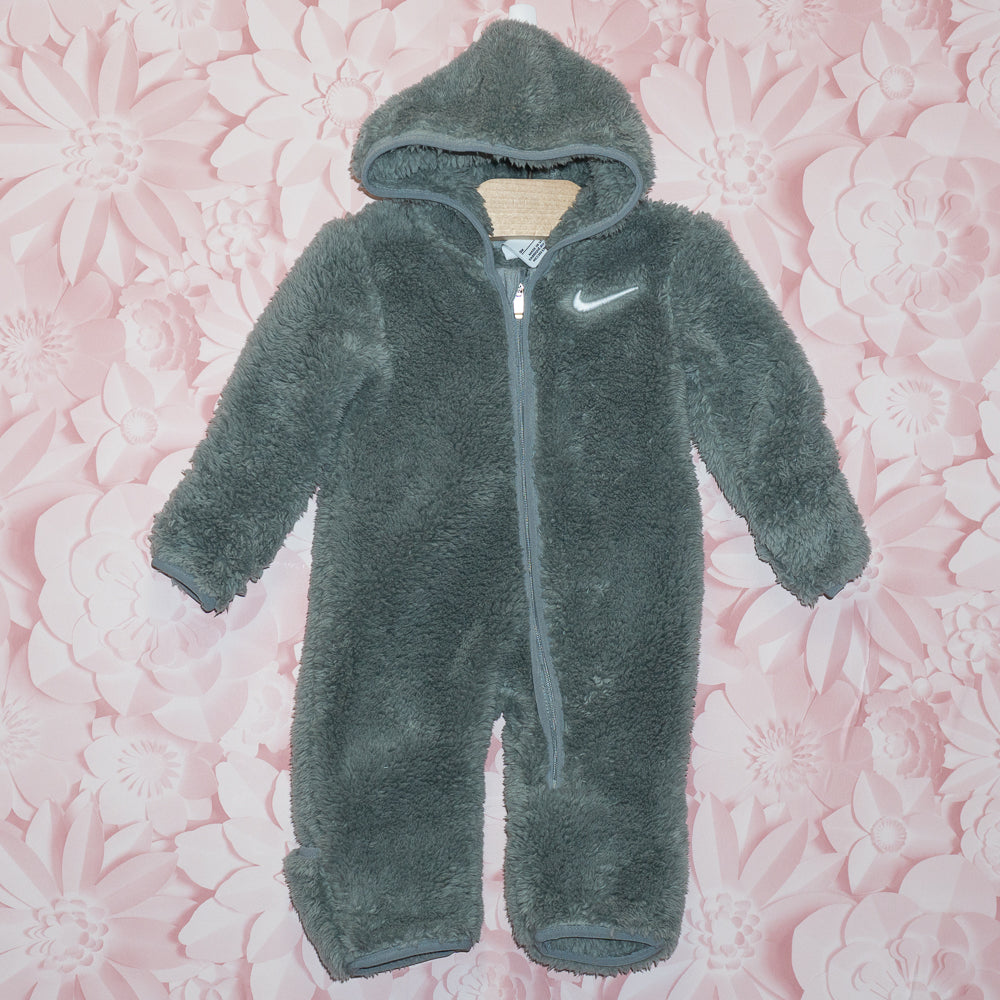 Nike Fuzzy Suit Size 3m