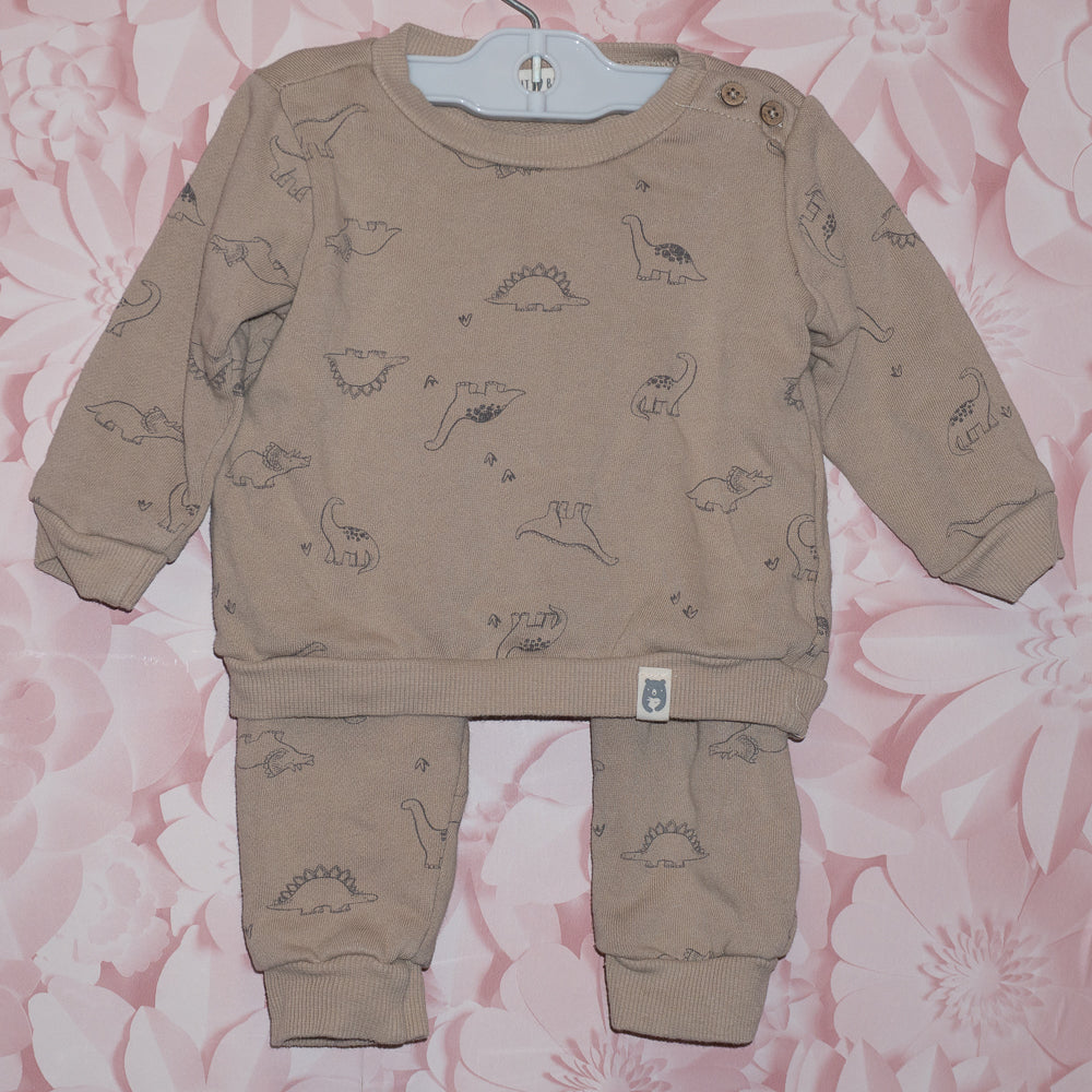 Beige Dino Set Size 12m