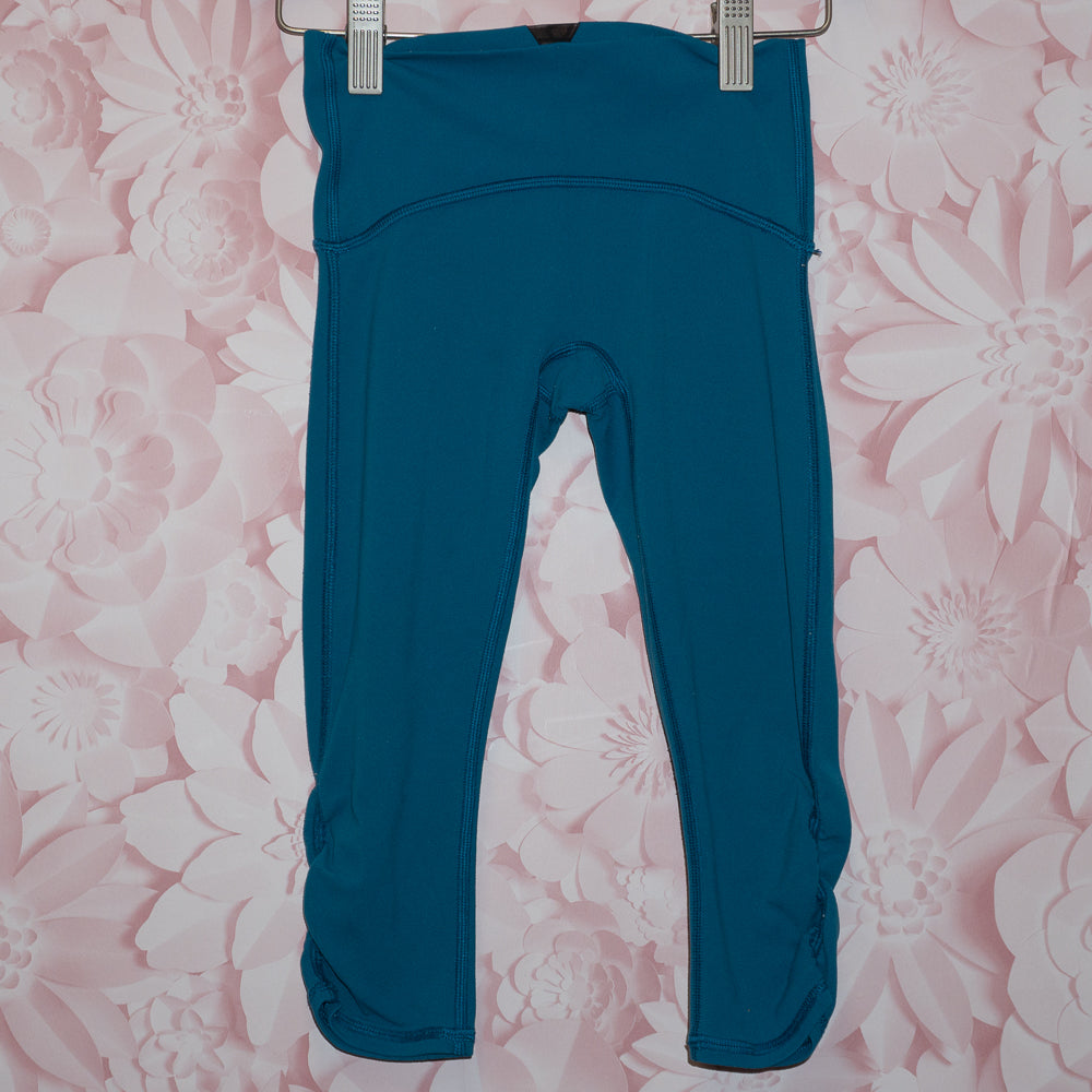 Blue Athletic Cropped Leggings Size 6