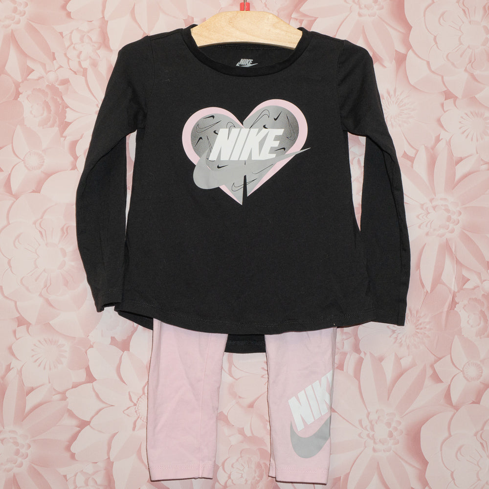 Nike Heart Set Size 3T