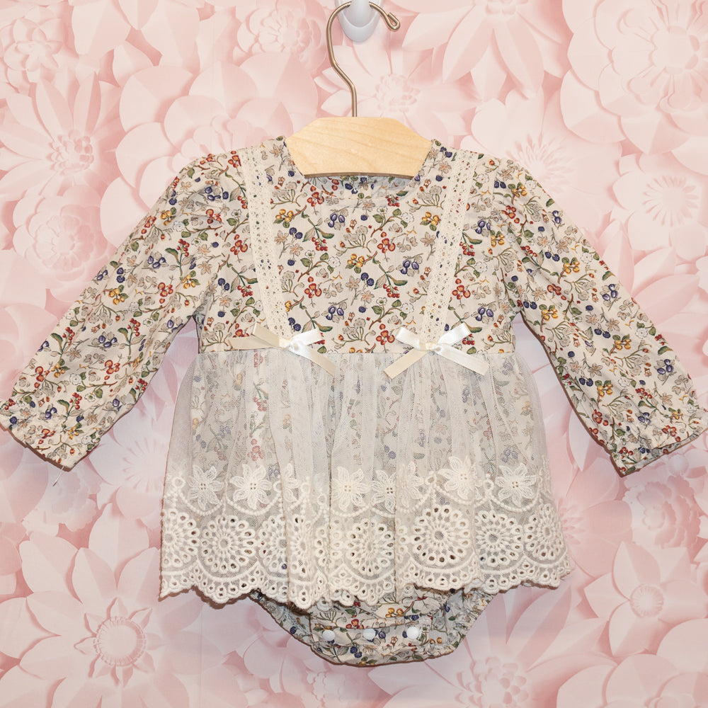 Tulle & Berries Dress Size 6-12m (Estimated)