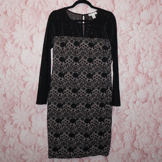 Mesh/Patterned Maternity Dress Size M