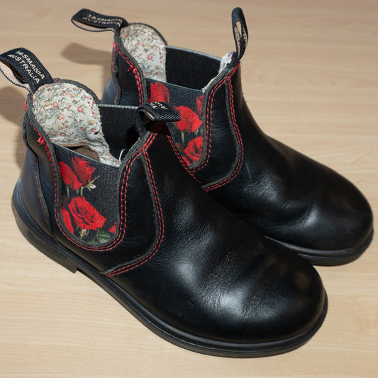 Rose Blundstone Boots Size US 1/Aus 13