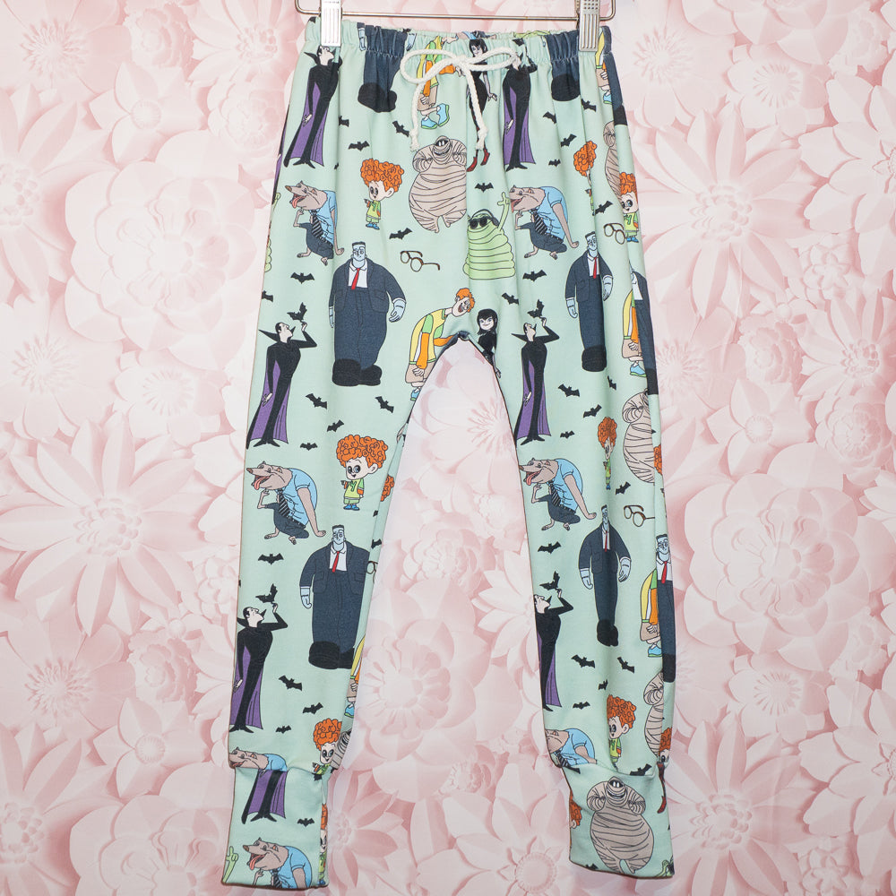 Spooky Hotel Joggers Size 6/7