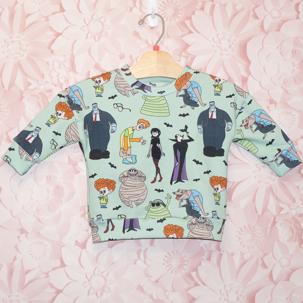 Spooky Hotel Crewneck Size 12-18m