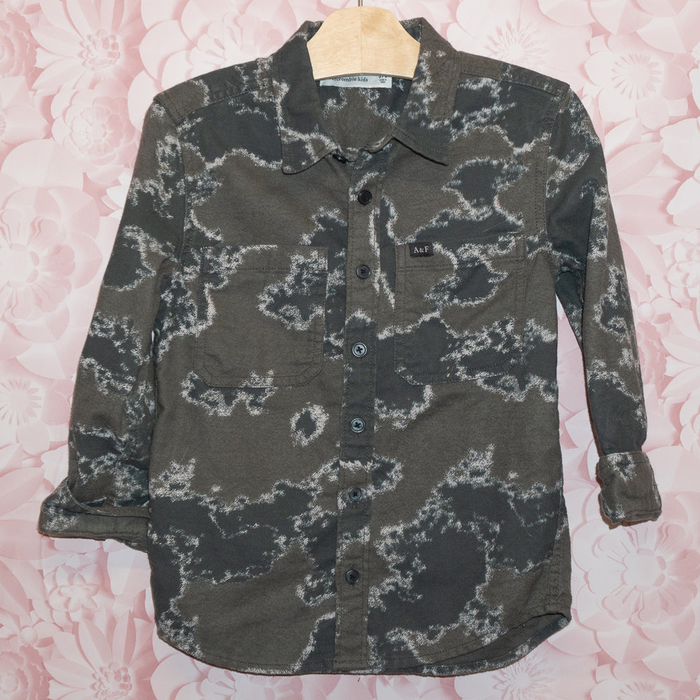 Camo Button-up Shirt Size 5/6