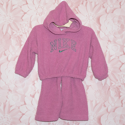Fuzzy Nike Set Size 18m