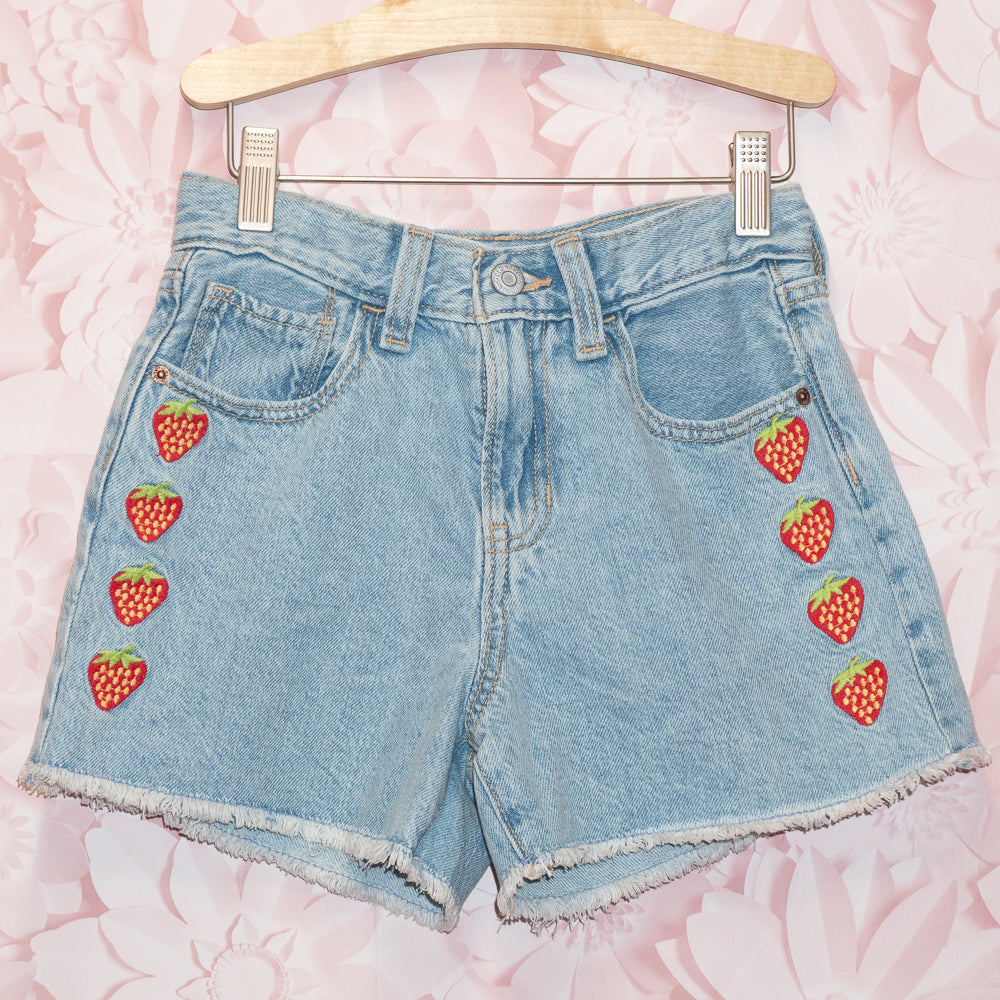Strawberry Shorts Size 10