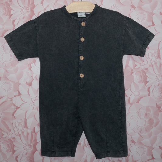 Oversized Button Romper Size 9-12m