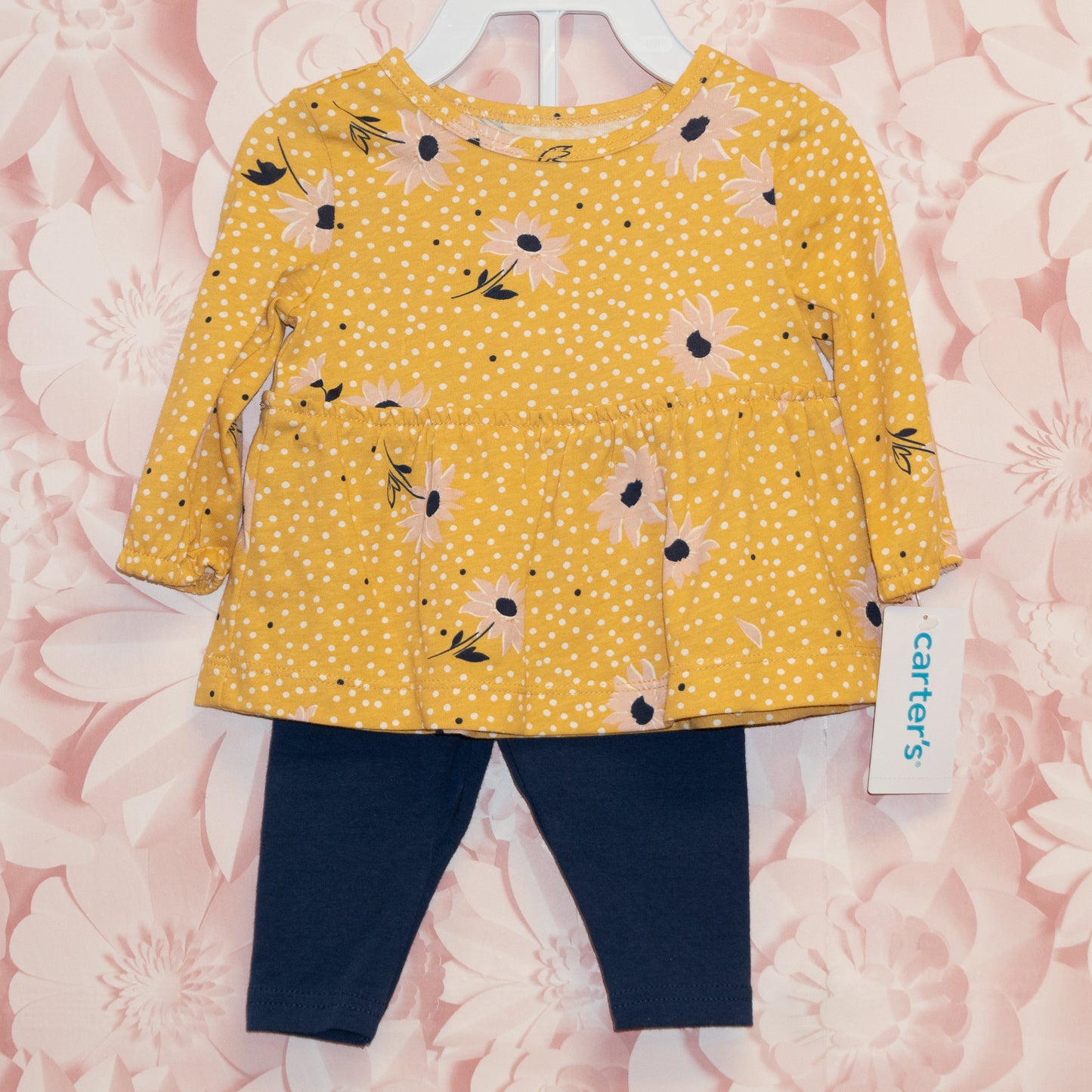 NWT Floral Outfit Size 0-3m