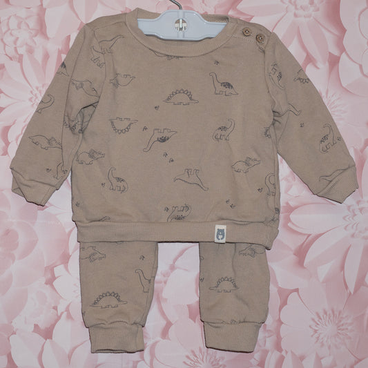 Beige Dino Set Size 12m