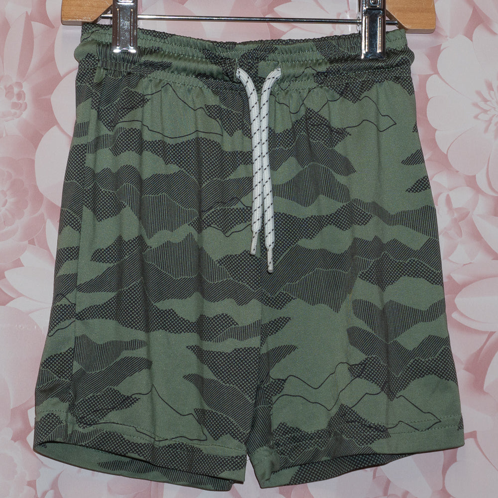 Athletic Mountain Shorts Size 3