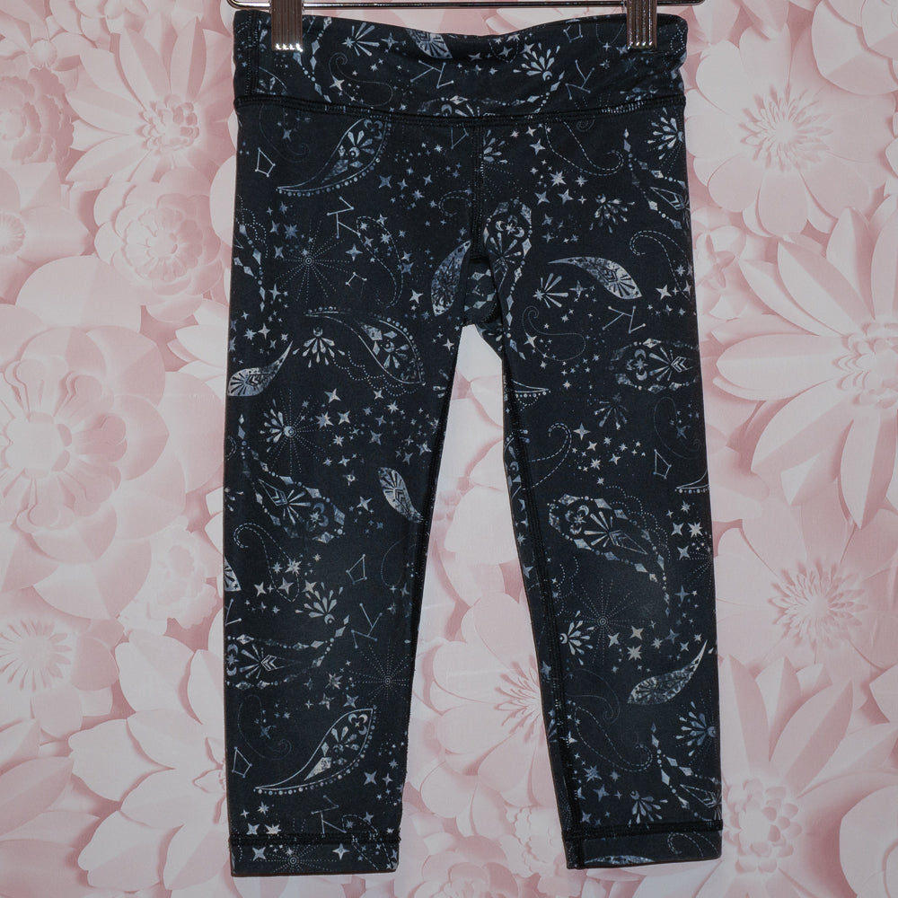 Black Pattern Athletic Cropped Leggings Size 6