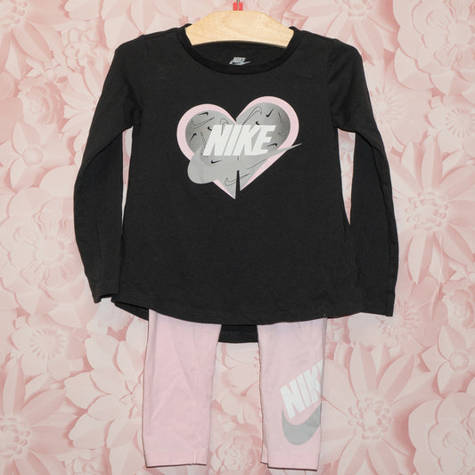 Nike Heart Set Size 3T