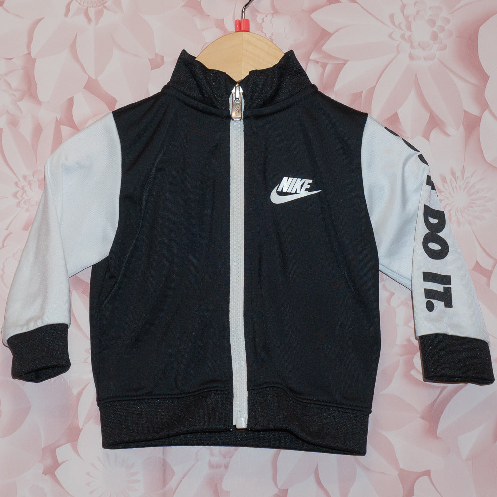 Nike Sporty Jacket Size 6m