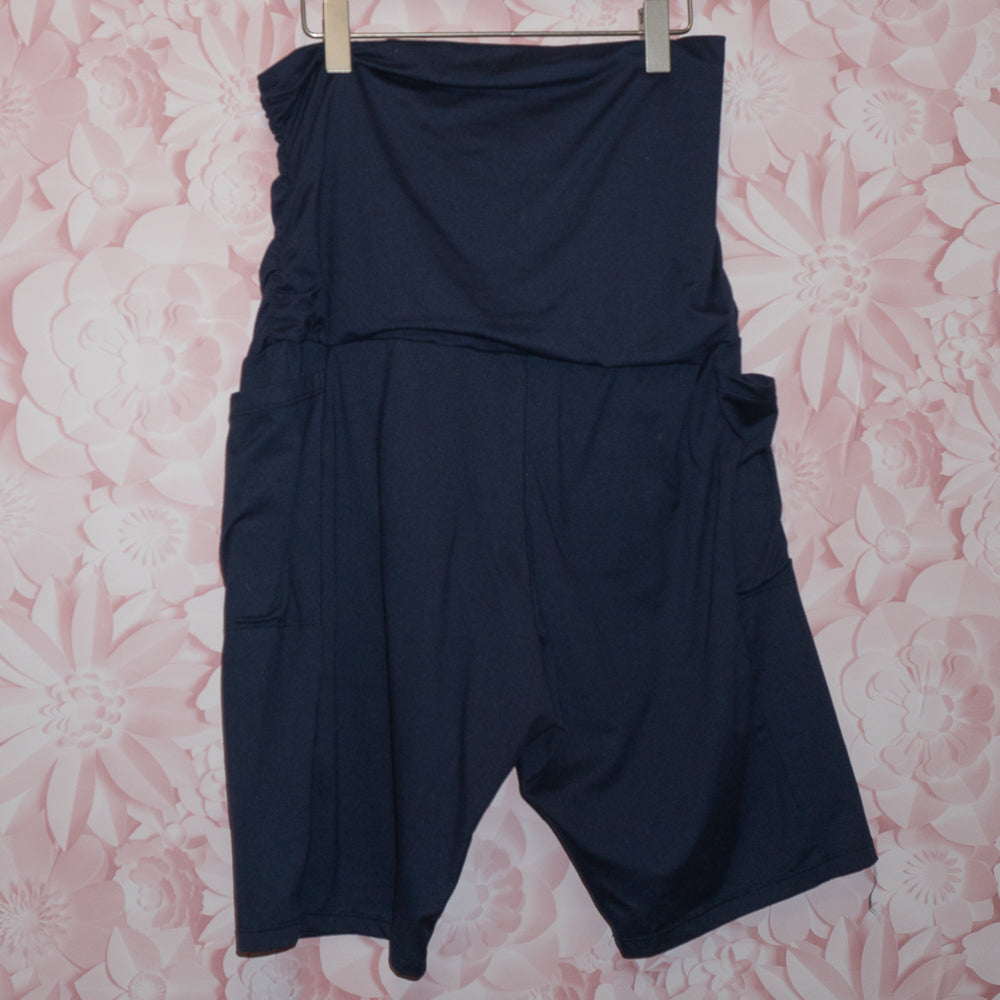 Maternity Shorts Size XL