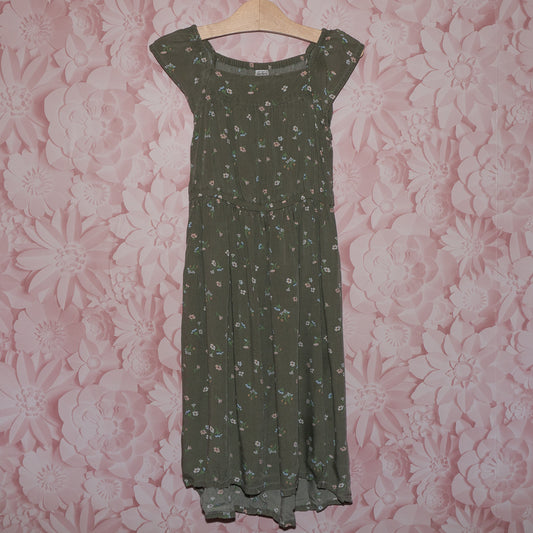 Green Flowy Dress Size 7