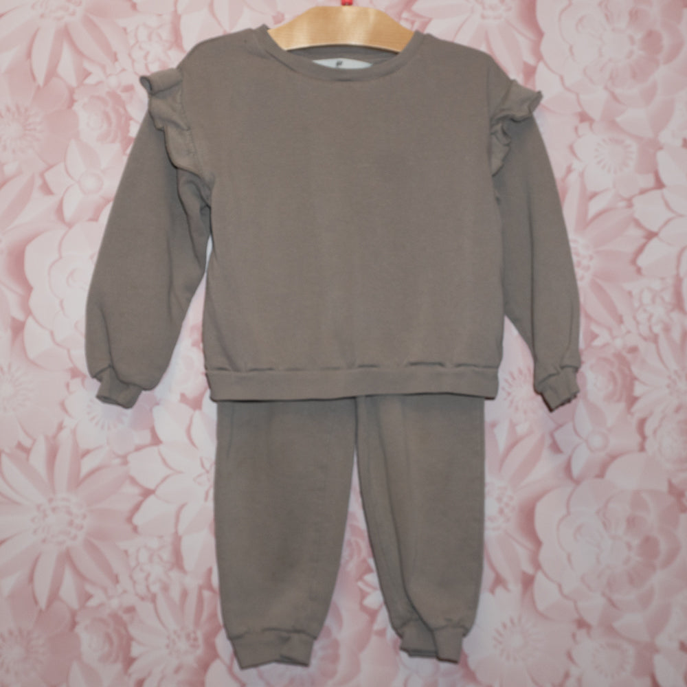 Ruffled Brown Set Size 4T