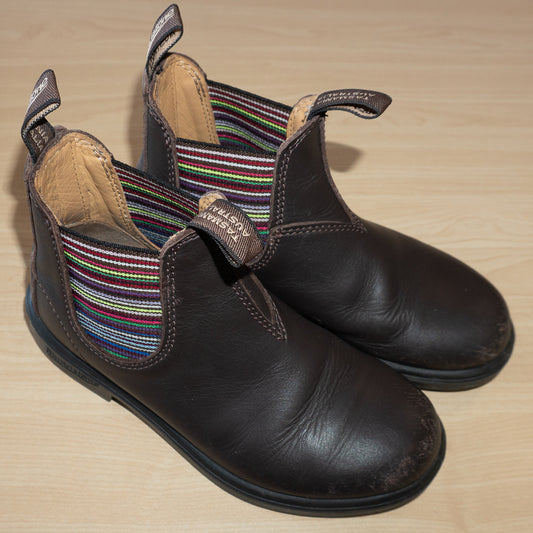 Stripe Blundstone Boots Size US 2/Aus 1